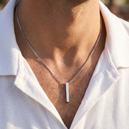 Minimal Pendant & Box Chain