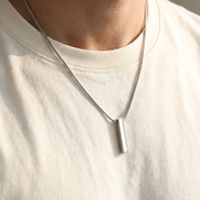 Minimal Pendant & Round Chain