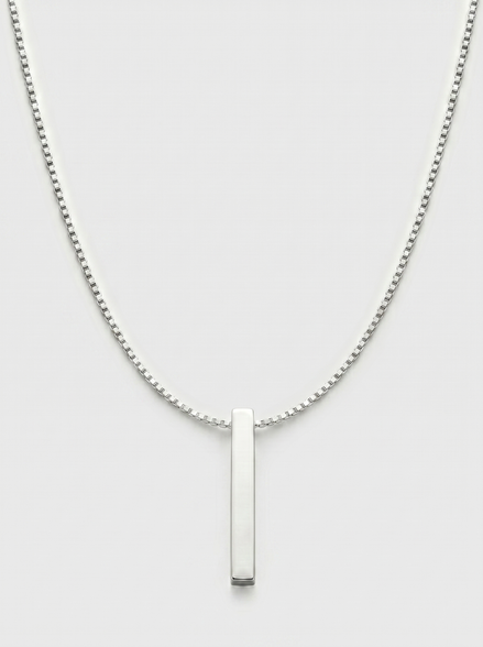 Minimal Pendant & Box Chain