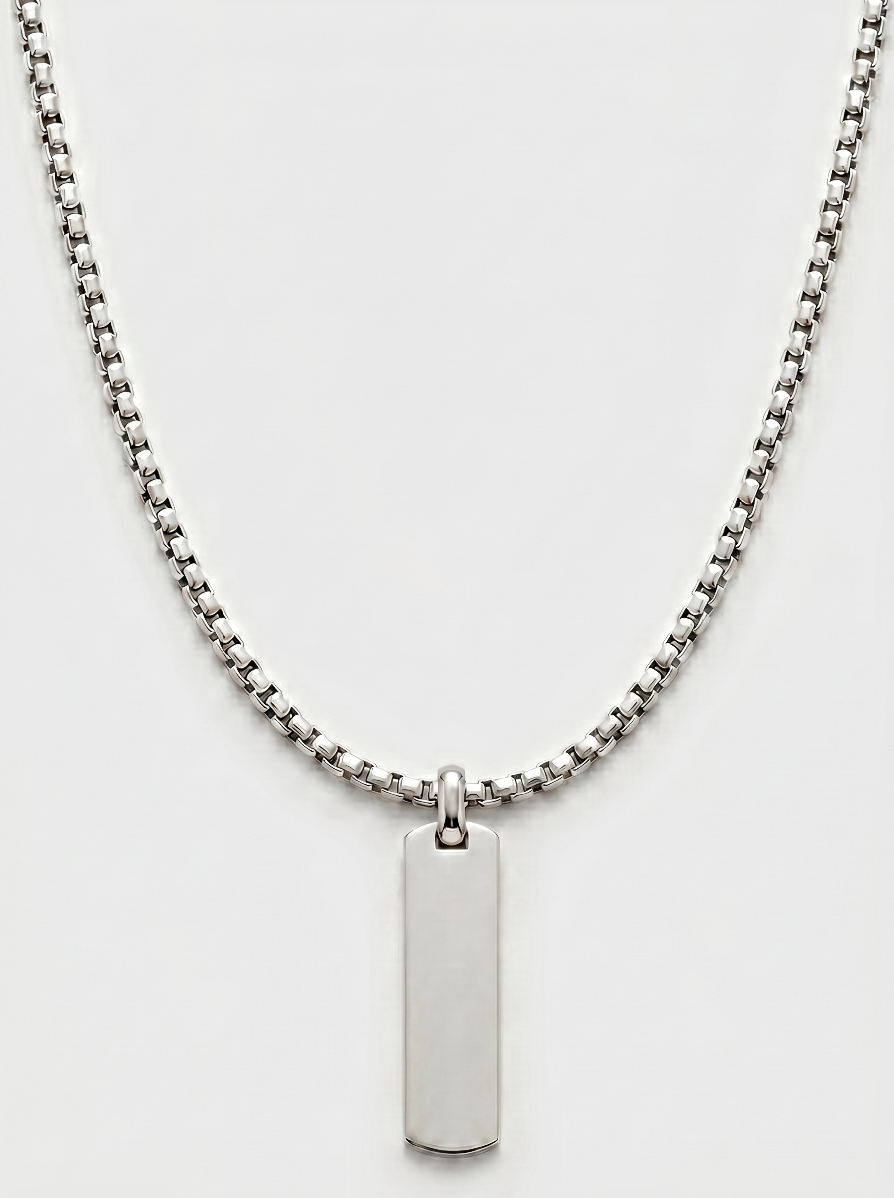 Flat Pendant & Classic Chain