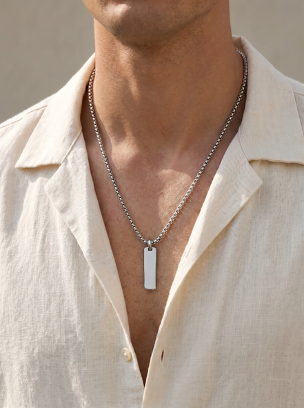 Flat Pendant & Classic Chain